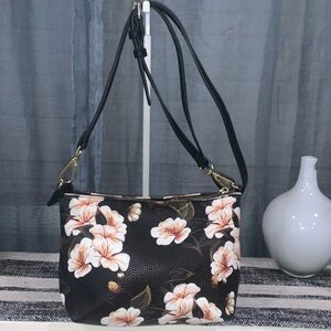 Steve Madden flower Crossbody bag